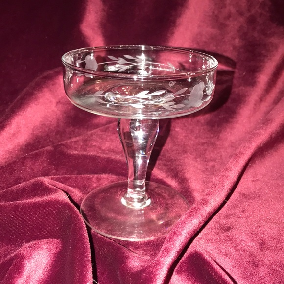 ⭐️Trio Vintage Frosted-glass Accented Candle Set - Picture 7 of 8